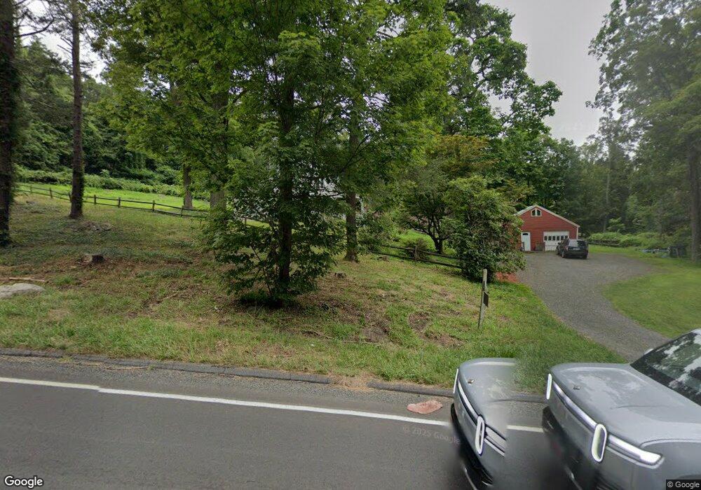 592 Roxbury Rd, Southbury, CT 06488 - photo 1