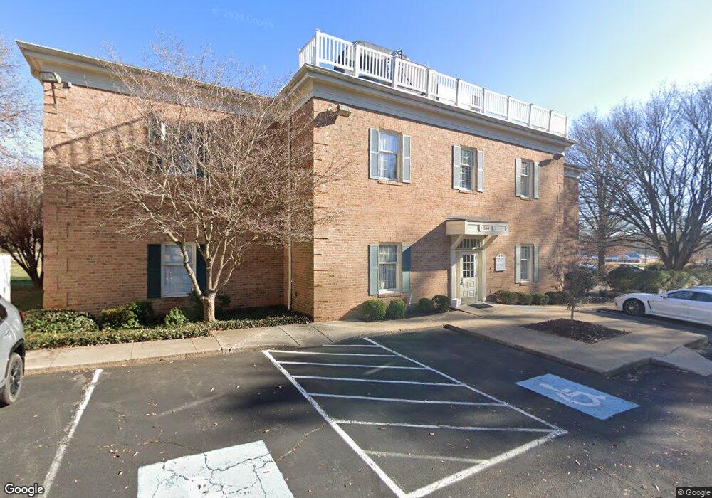 550 Broadview Ave, Warrenton, VA 20186 - photo 1