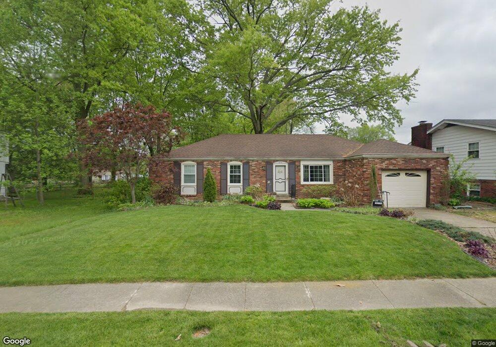 1010 Castlewood Dr, New Albany, IN 47150 - photo 1