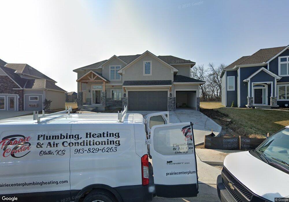 1805 SW Blackstone Place, Lees Summit, MO 64082 - photo 1