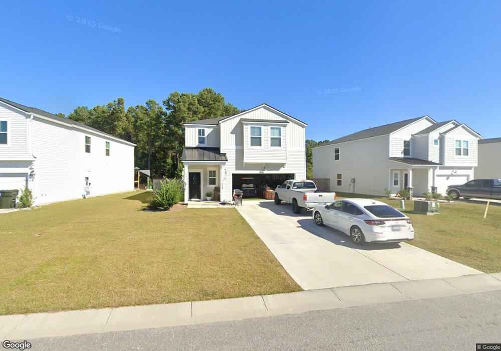 581 Spanish Wells Rd, Summerville, SC 29486 - photo 1
