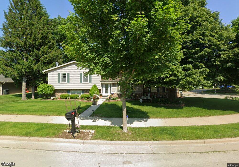 2101 Lexington Dr, Waukesha, WI 53186 - photo 1