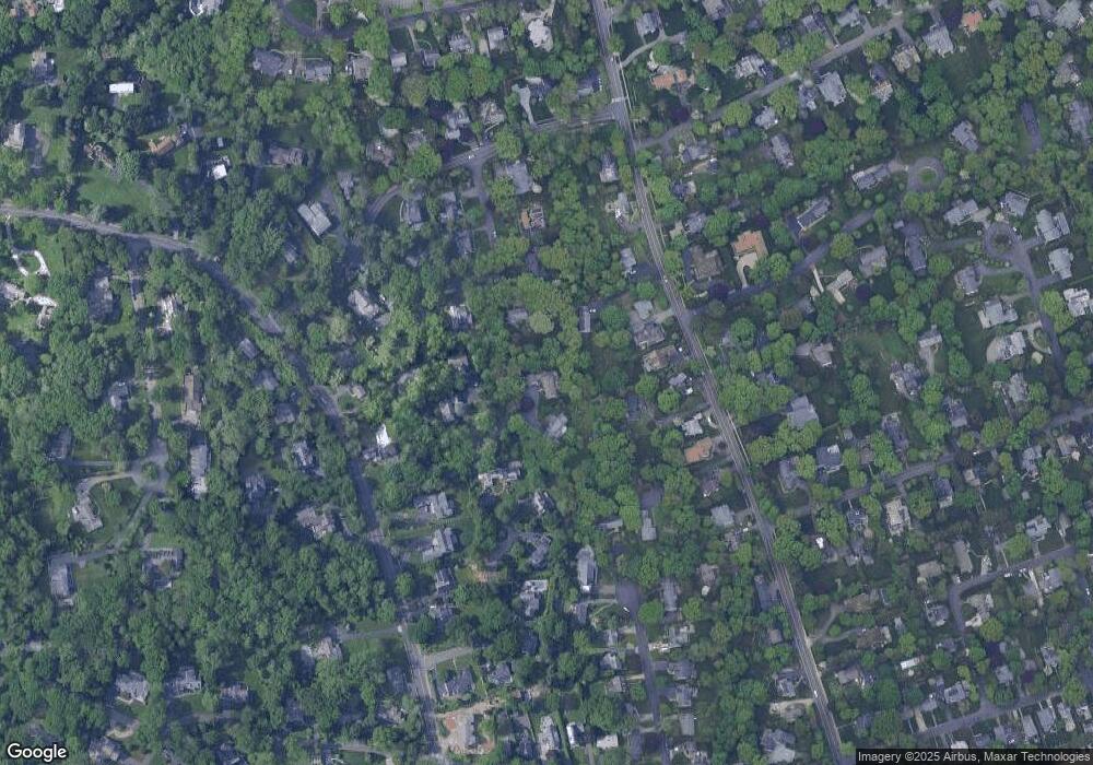 8 Rock Spring Ln, Darien, CT 06820 - photo 1