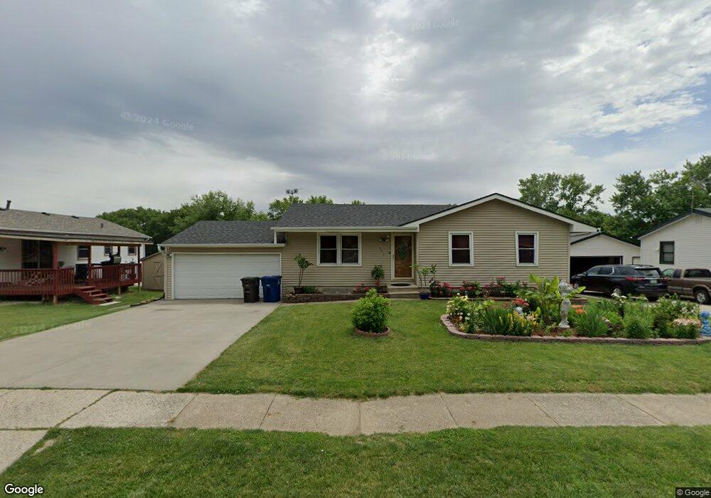 4017 Maple St, Des Moines, IA 50317 - photo 1