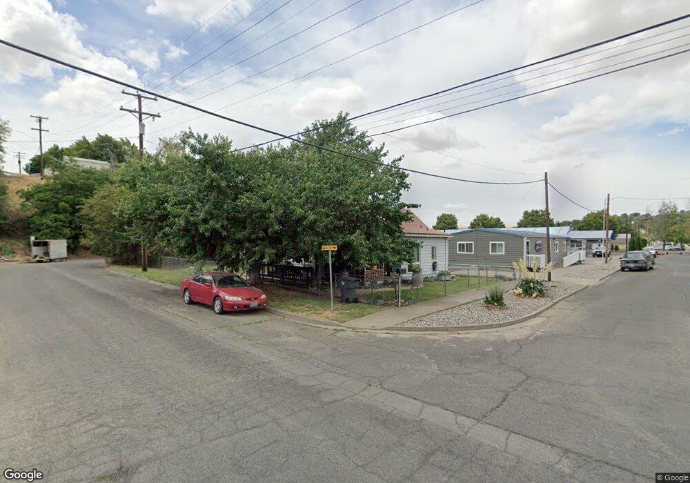 529 SW 6th St, Pendleton, OR 97801 - photo 1