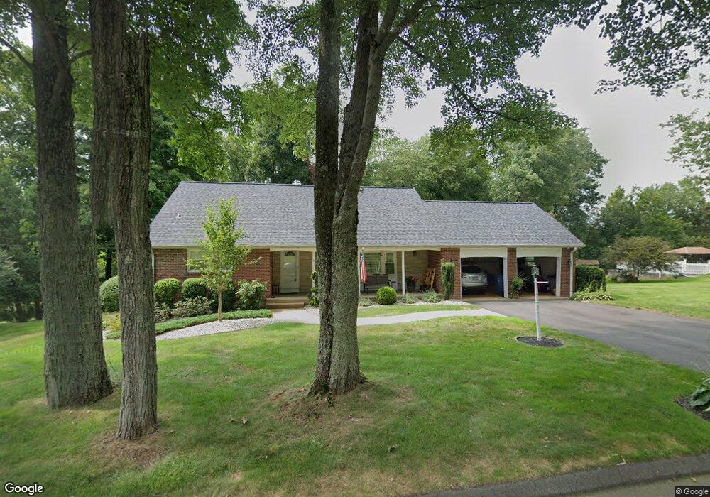 8 Capilos Dr, Cromwell, CT 06416 - photo 1