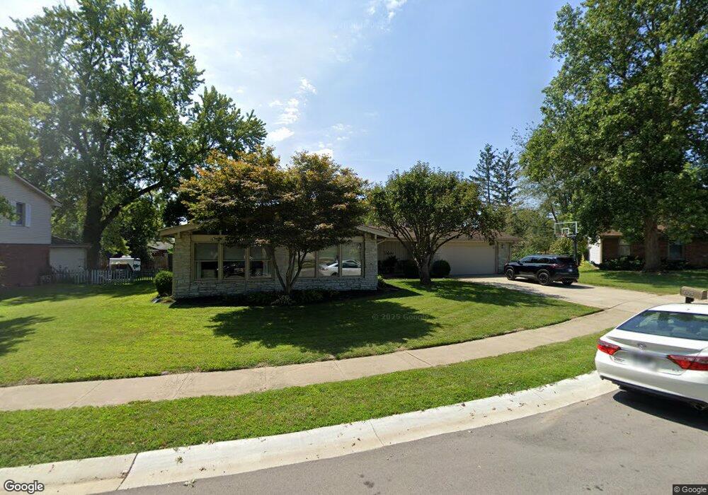 4525 Woodcrest Dr, Columbus, IN 47203 - photo 1