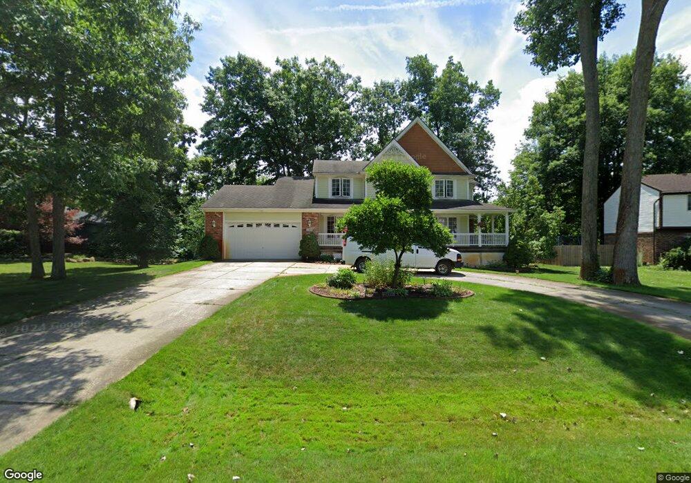 2446 Keylon Dr, West Bloomfield, MI 48324 - photo 1