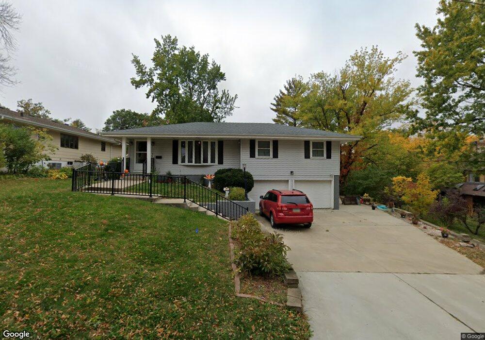 315 W 13th St S, Newton, IA 50208 - photo 1