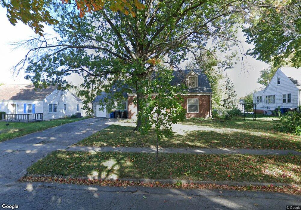 4121 Cambridge St, Des Moines, IA 50313 - photo 1