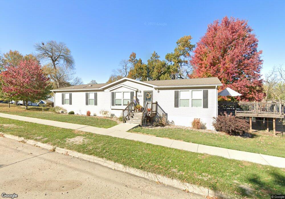 4611 Amick Ave, Des Moines, IA 50310 - photo 1