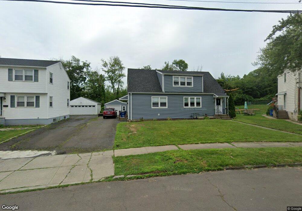 72 Elizabeth Ann Dr, New Haven, CT 06512 - photo 1