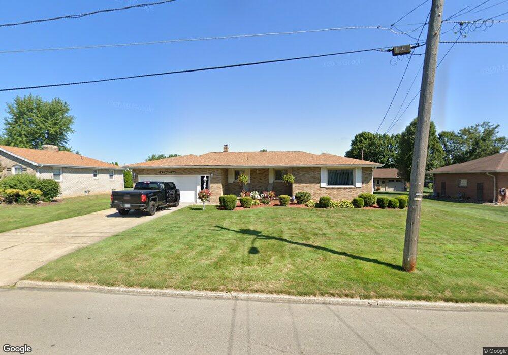 611 W Omar St, Struthers, OH 44471 - photo 1