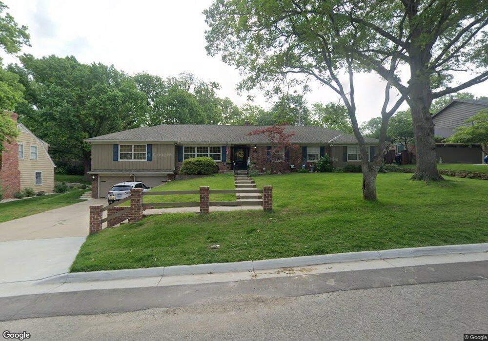 2832 SW Plass Ave, Topeka, KS 66611 - photo 1