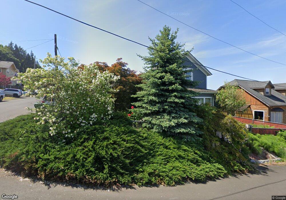 318 W 3rd St, Rainier, OR 97048 - photo 1