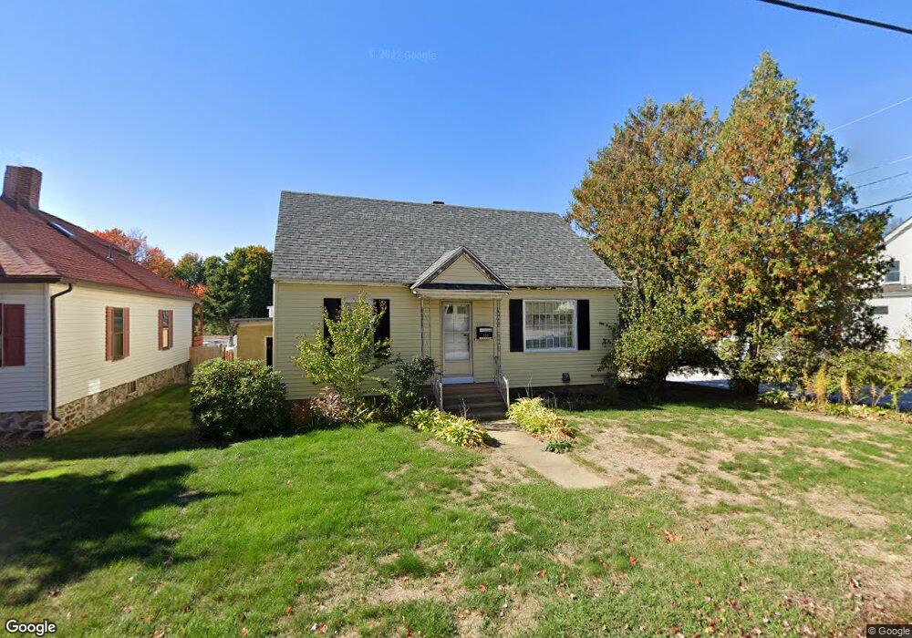 153 S Hall St, Manchester, NH 03103 - photo 1