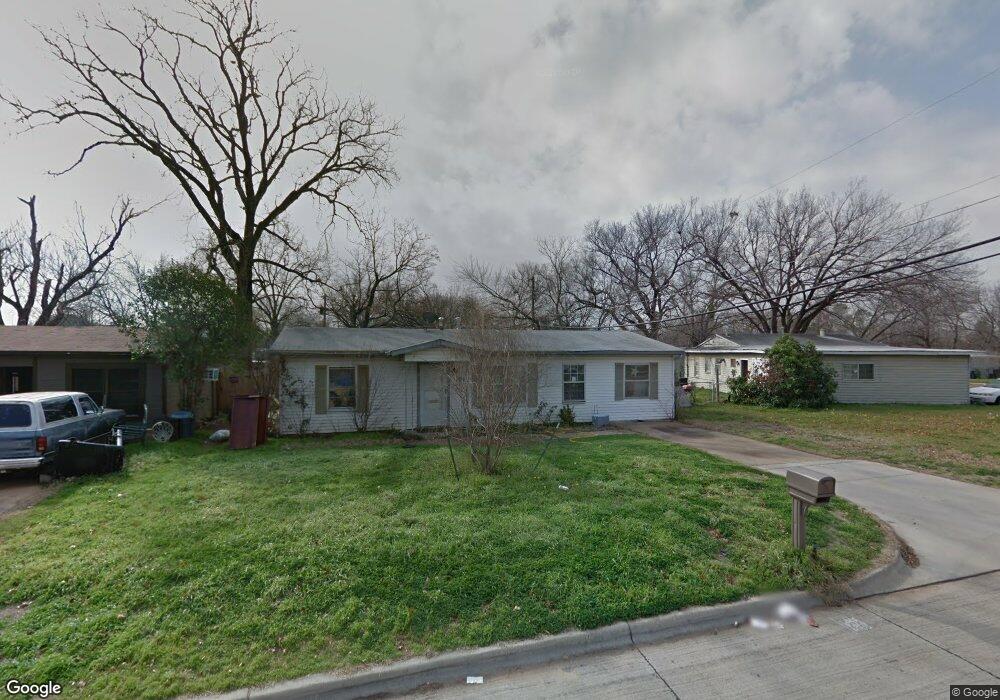 504 Brookfield Dr, Hurst, TX 76053 - photo 1