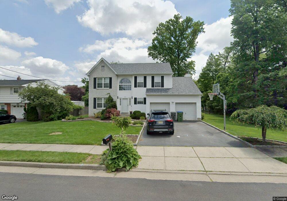 864 Beatrice Pkwy, Edison, NJ 08820 - photo 1