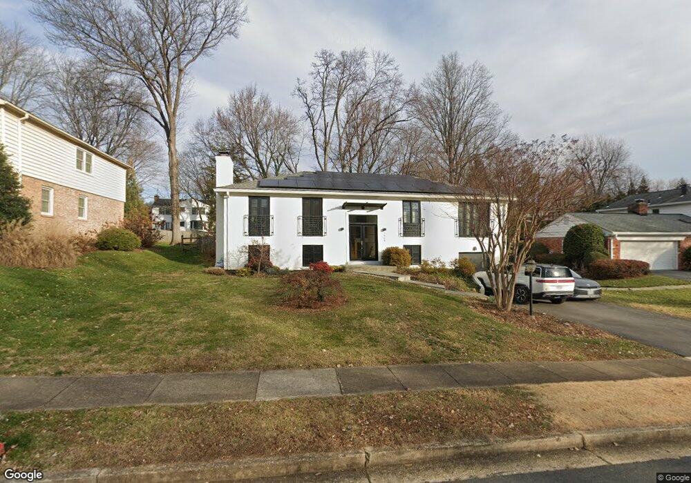 7904 Ariel Way, McLean, VA 22102 - photo 1