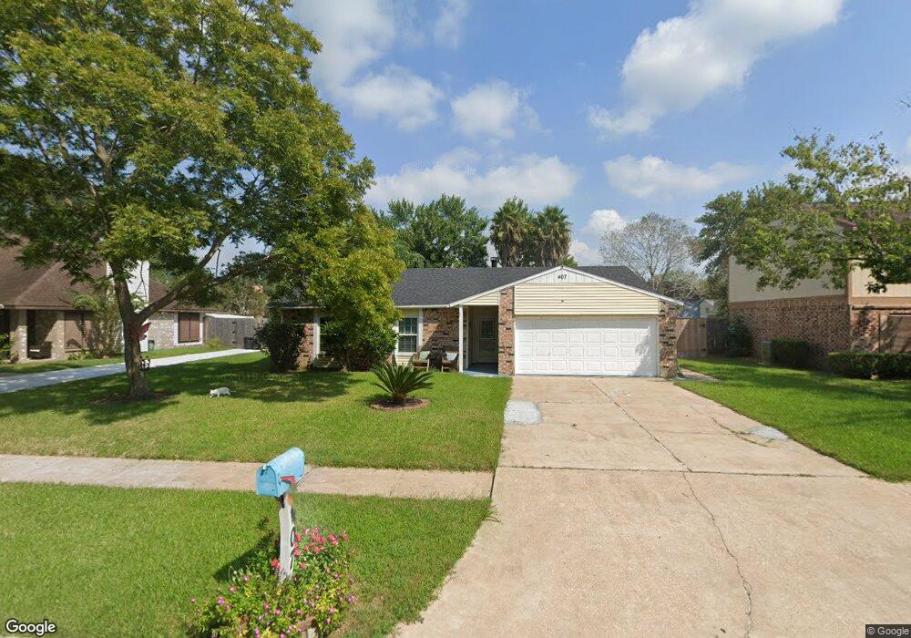 407 Gleneagles Dr, Friendswood, TX 77546 - photo 1