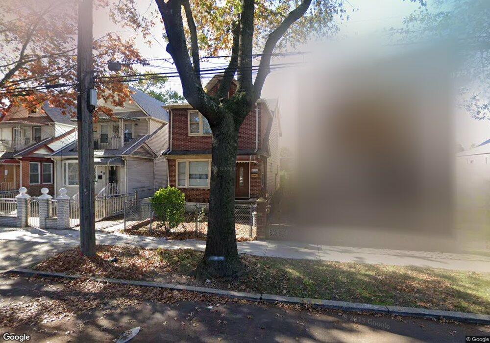 10922 174th St, Jamaica, NY 11433 - photo 1