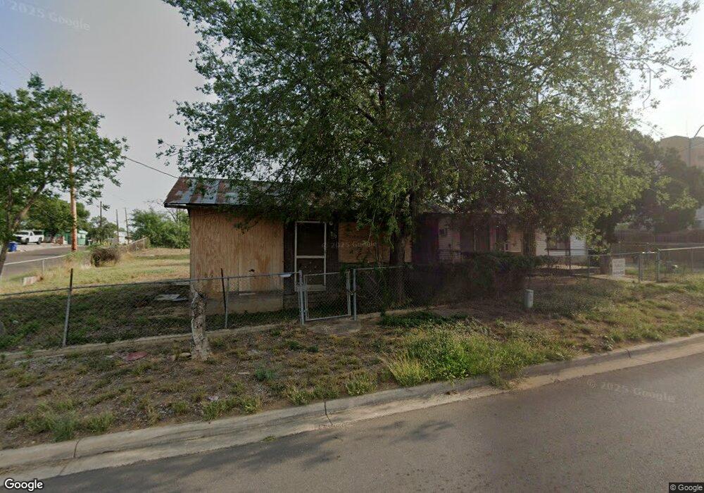702 Garfield St, Laredo, TX 78040 - photo 1