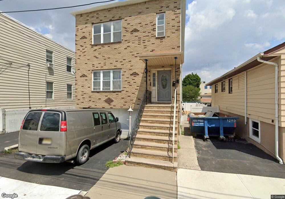 166 Front St unit SECOND FLOOR, Secaucus, NJ 07094 - photo 1