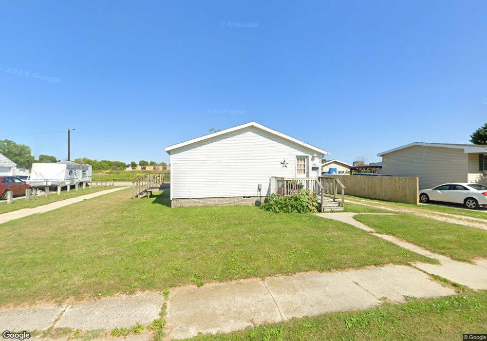1301 S 31st St, Manitowoc, WI 54220 - photo 1