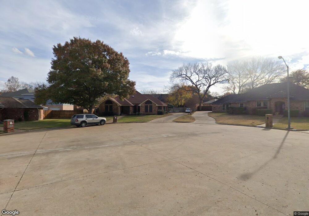 605 Ludo Cir, Hurst, TX 76054 - photo 1