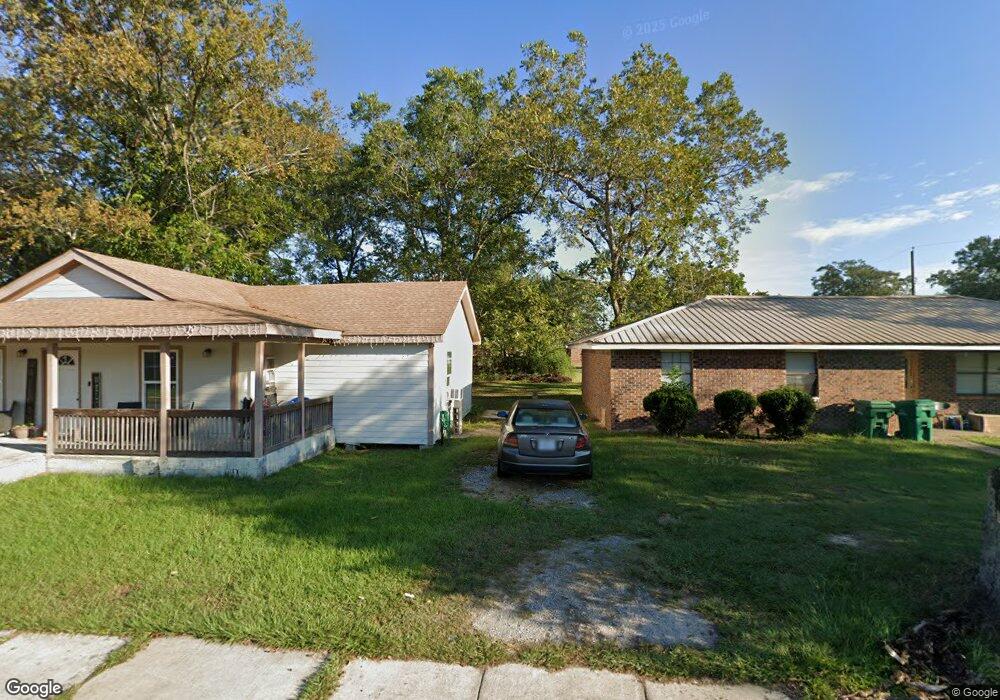 520 Weems St, Picayune, MS 39466 - photo 1