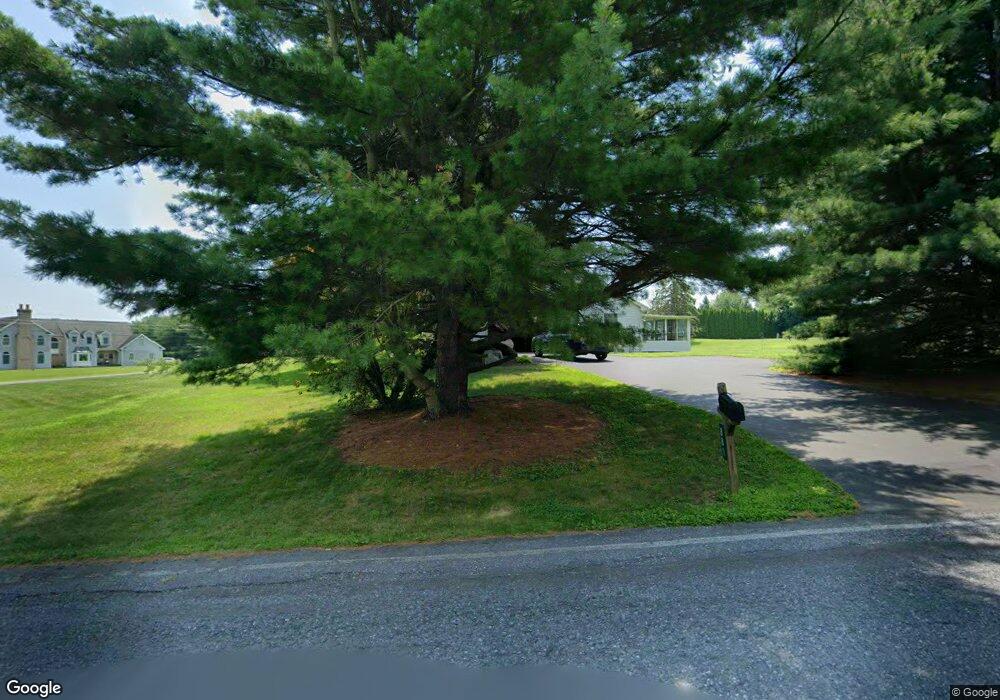 881 Lahr Rd, Nazareth, PA 18064 - photo 1