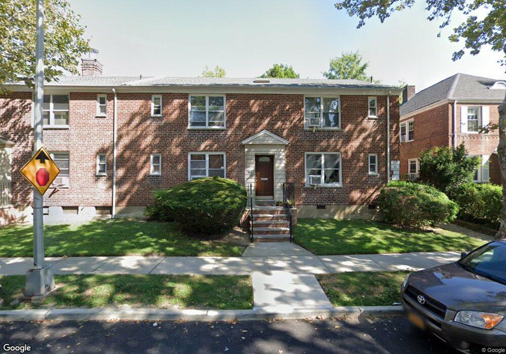 19209 37th Ave unit 202, Flushing, NY 11358 - photo 1