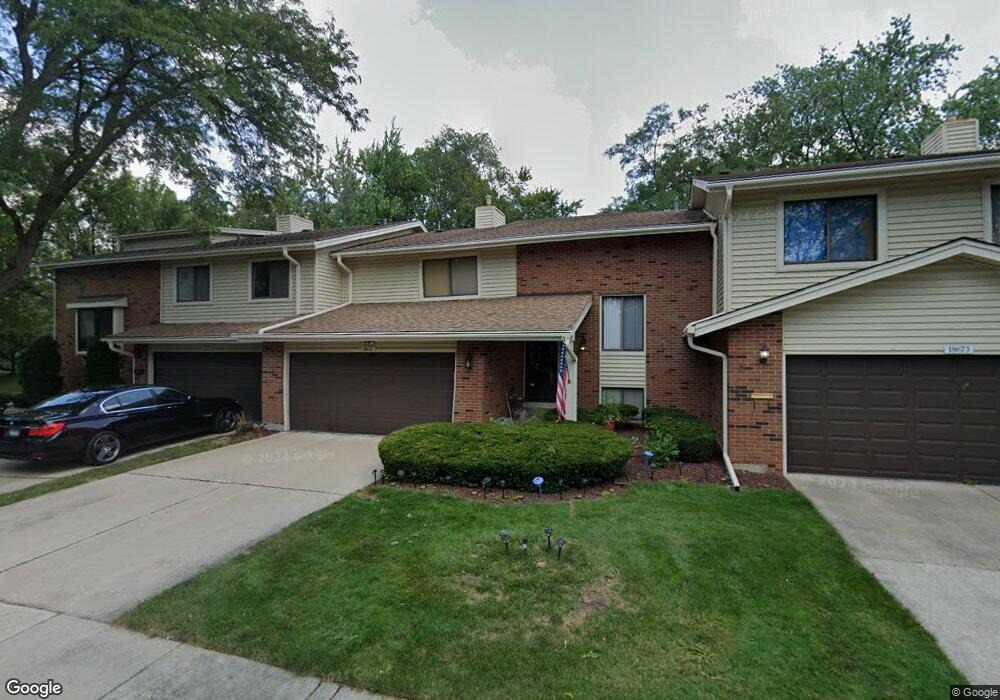 18671 Golfview Dr, Hazel Crest, IL 60429 - photo 1