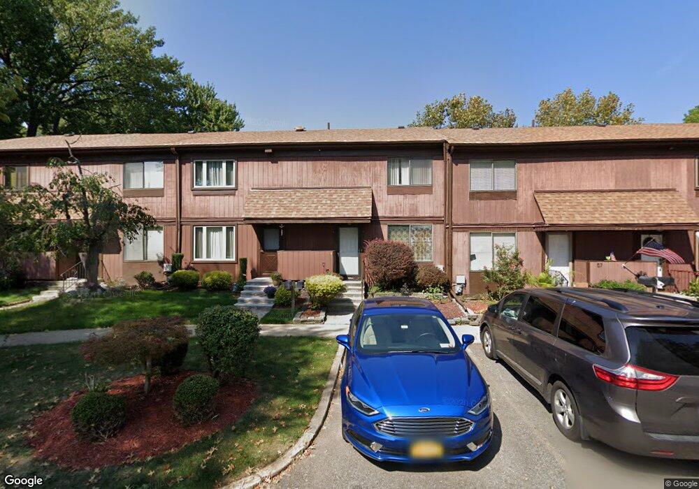 59 Bower Ct unit 50, Staten Island, NY 10309 - photo 1