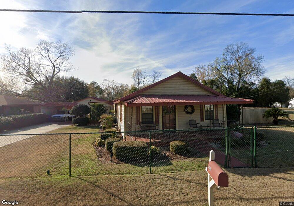 802 Rivers Ave, Eufaula, AL 36027 - photo 1
