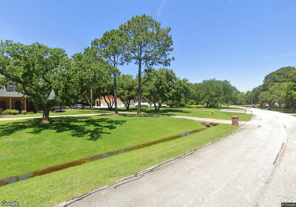 2004 Mckissick Dr, Friendswood, TX 77546 - photo 1