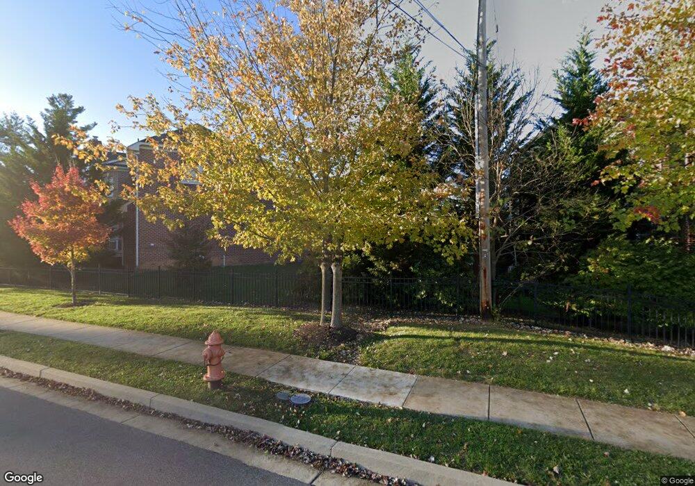 301 Lyon Ct, Pikesville, MD 21208 - photo 1