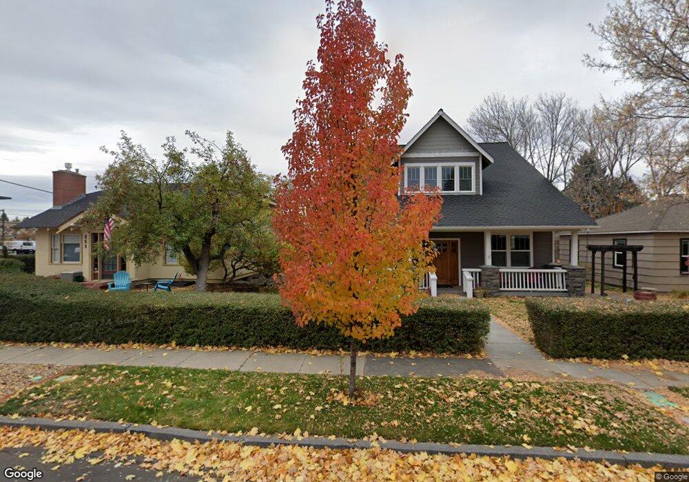 249 SW 8th St, Redmond, OR 97756 - photo 1