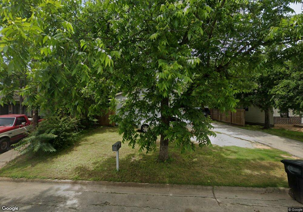 707 E Willingham St, Cleburne, TX 76031 - photo 1