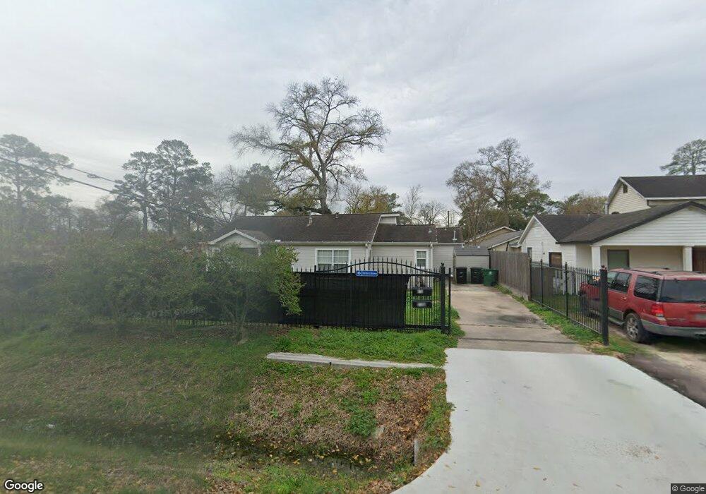 618 Robmore St, Houston, TX 77076 - photo 1
