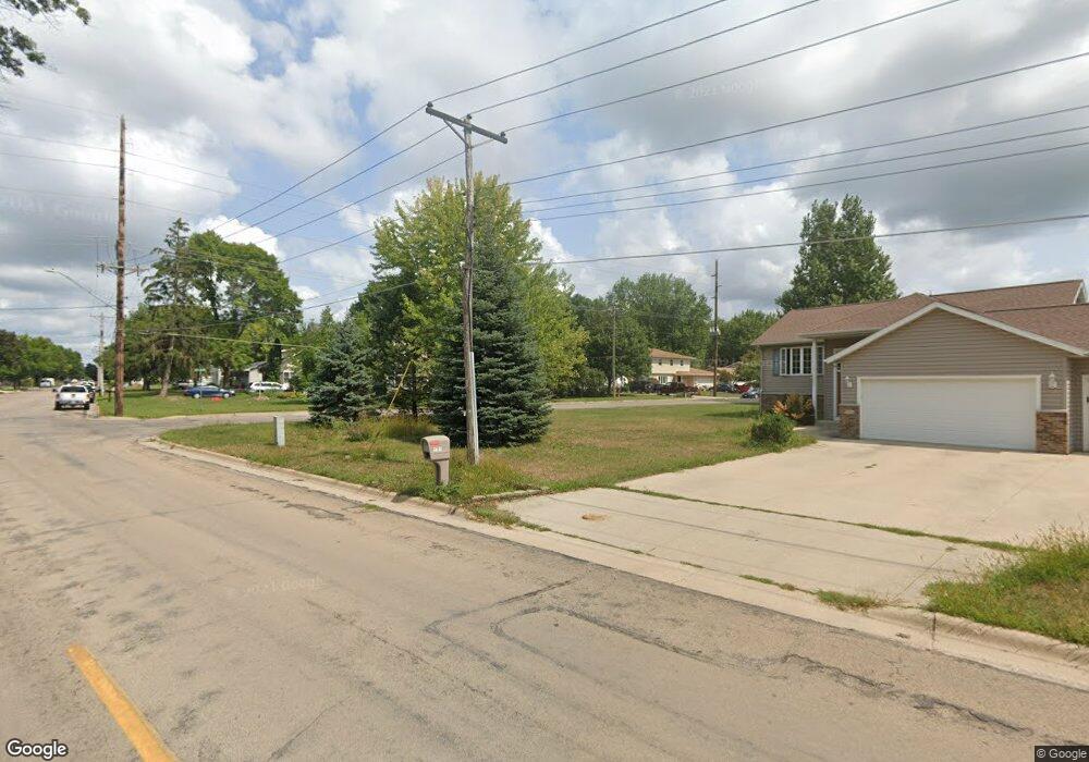 402 16th Ave SW, Austin, MN 55912 - photo 1