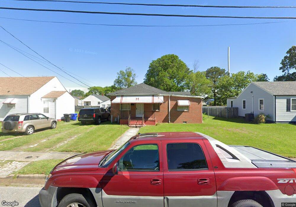 922 Centre Ave, Portsmouth, VA 23704 - photo 1