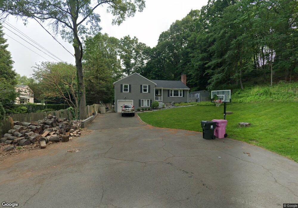 36 Crocus Ct, Fairfield, CT 06824 - photo 1