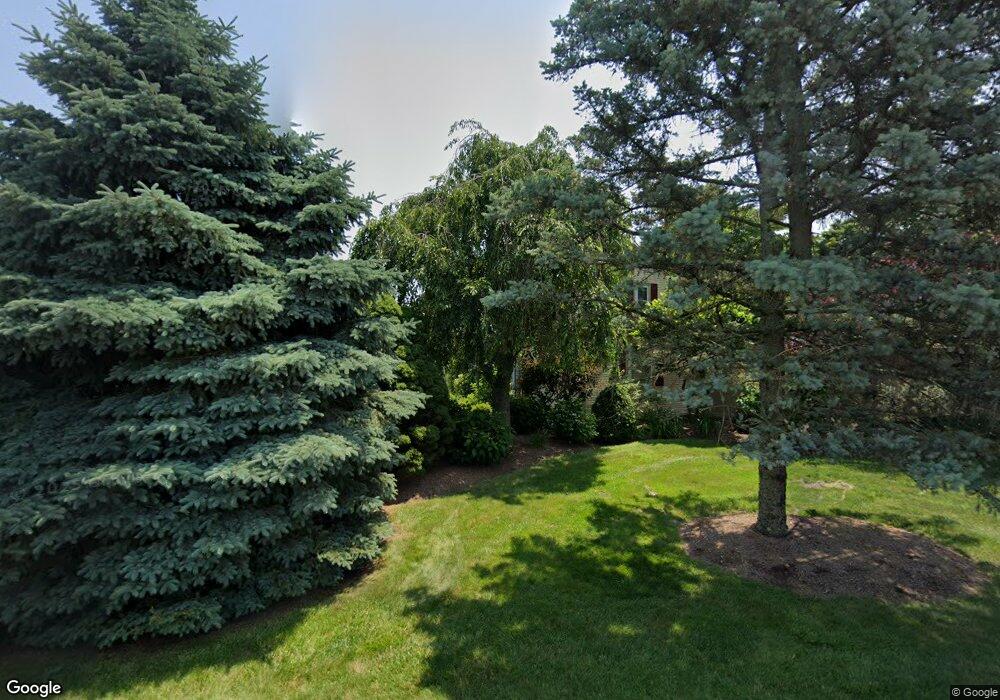 48 Wayside Dr, Cranston, RI 02920 - photo 1