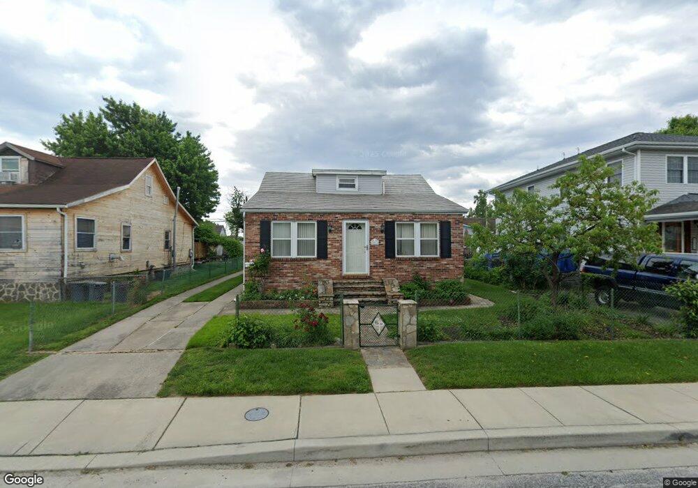 611 Franklin Ave, Essex, MD 21221 - photo 1