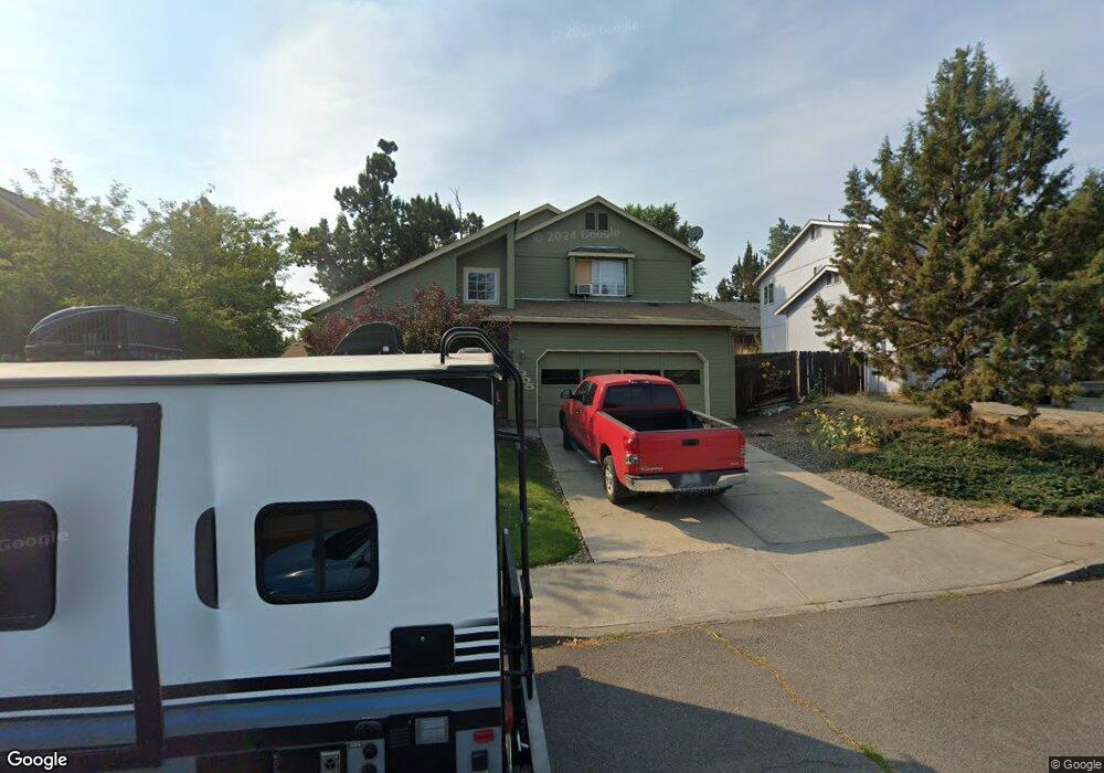 1905 NE Yellowstone Ln, Bend, OR 97701 - photo 1