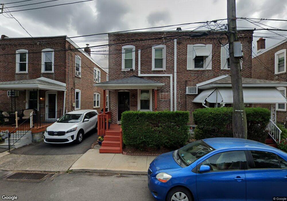 736 W Railroad Ave, Bryn Mawr, PA 19010 - photo 1