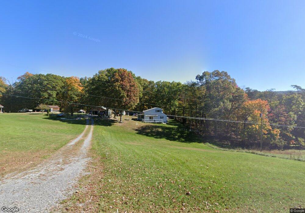 637 Pine Grove Rd, Berkeley Springs, WV 25411 - photo 1