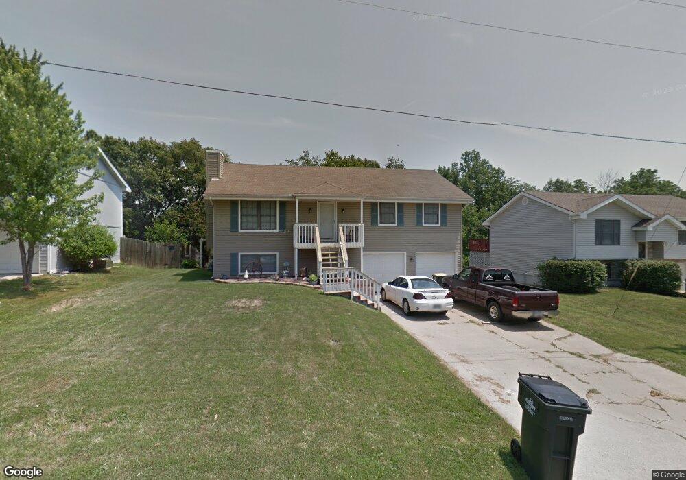 936 N 4th St, Lansing, KS 66043 - photo 1