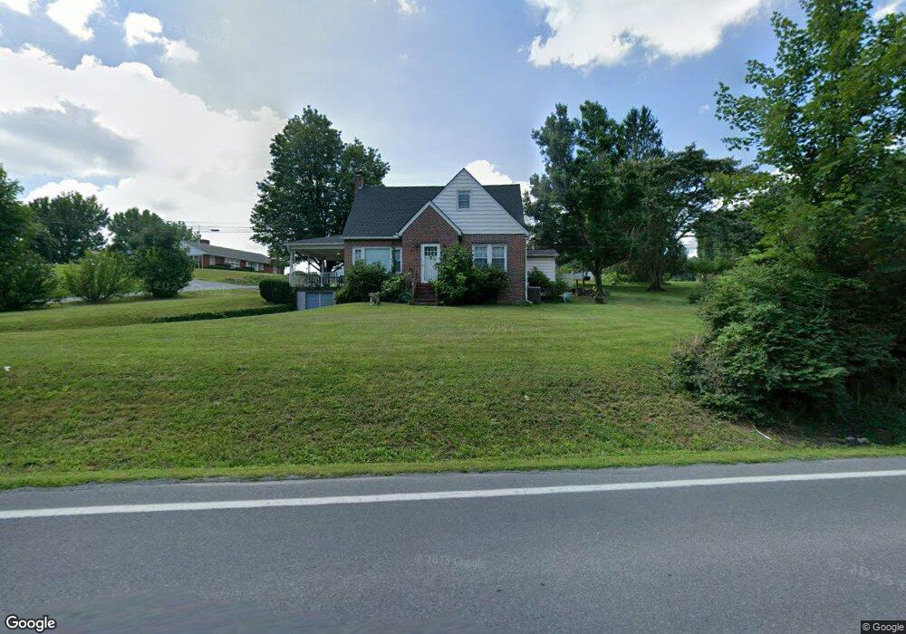 561 Grove Heights Rd, Berkeley Springs, WV 25411 - photo 1